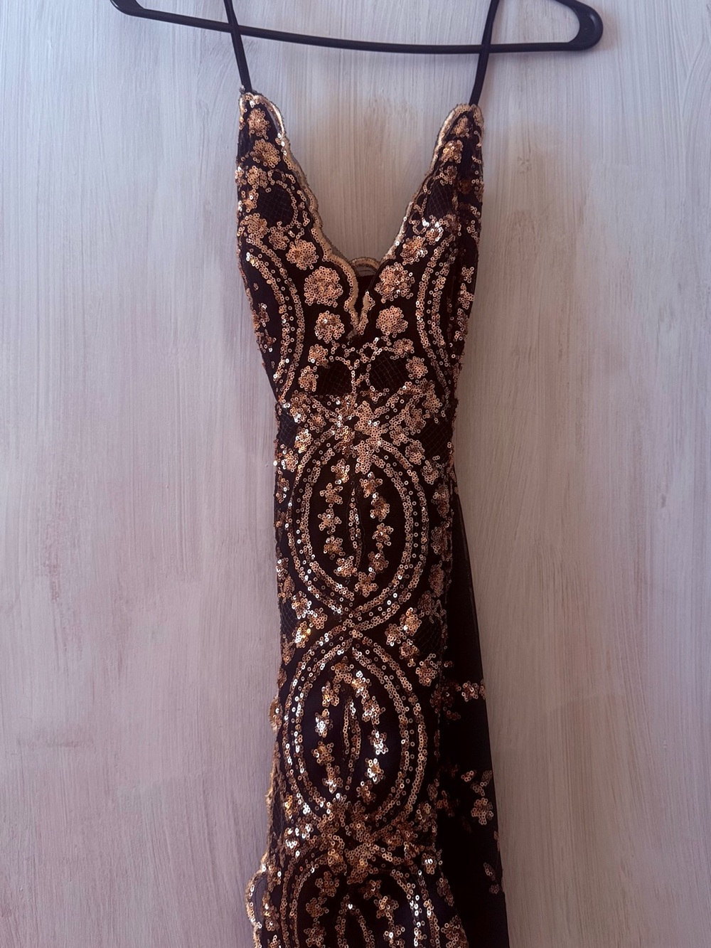 Black & Gold Sequin V-Neck Evening Dress